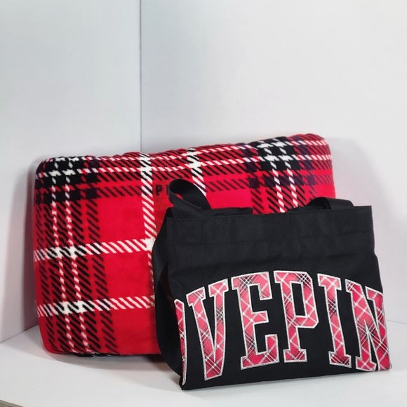 PINK Victoria's Secret Handbags - VICTORIA SECRET PINK shoulder bag and blanket NEW